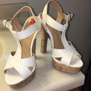Madden Girl 5.5 White Sandal Heels